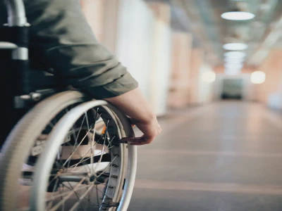 Komfortable Beförderung für Rollstuhlfahrer.